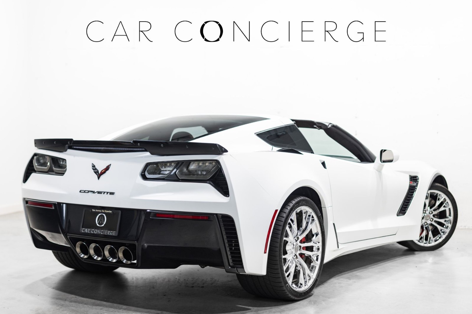 2015 White Chevrolet Corvette   | C7 Corvette Photo 5
