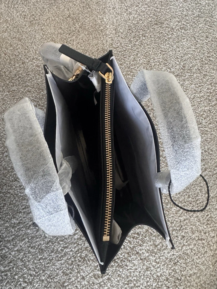 Bolsos de Mano Marc Jacobs Mini Grind de Cuero Recubierto Bandolera Cartera Negra Foto 2 de 4