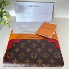 Louis Vuitton Retiro Wallet Monogram Condition: Very Clean + Accessories