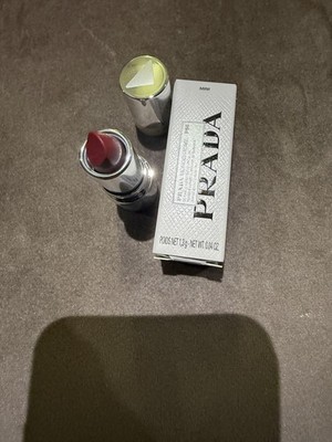 Prada Monochrome Hyper Matte P56 NOTTE Mini-Lippenstift 1,3 g