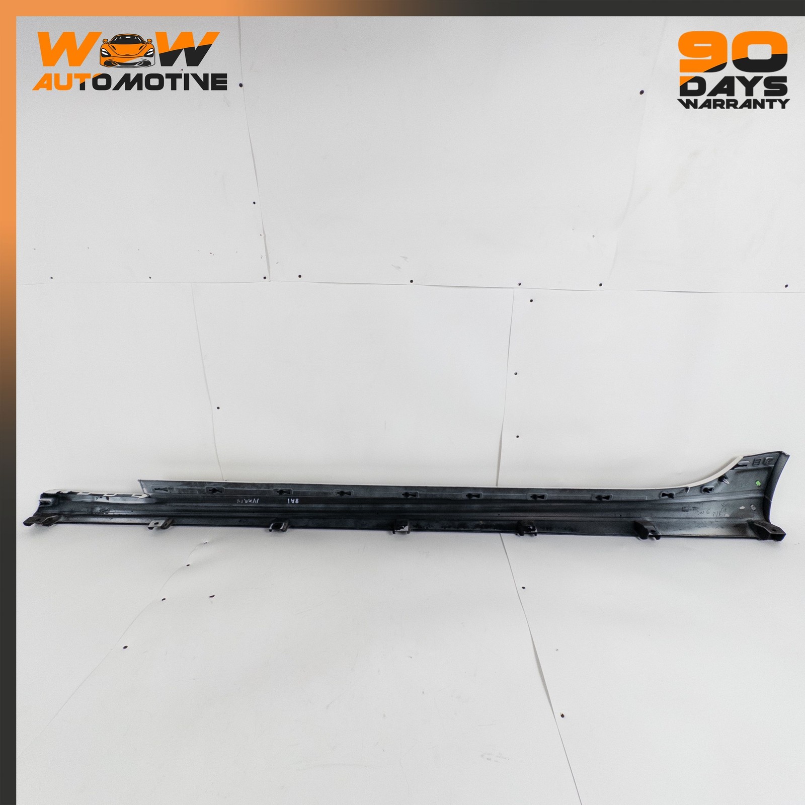 13-19 MASERATI QUATTROPORTE GTS RIGHT SKIRT ROCKER PANEL MOLDING WHITE OEM