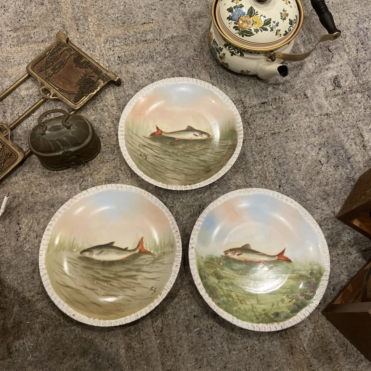 スペイン製【アンティーク魚飾金属盤】vergngene AUKtion19К Antique Fish Set In Antique Ceramic & Porcelain Plates & Chargers