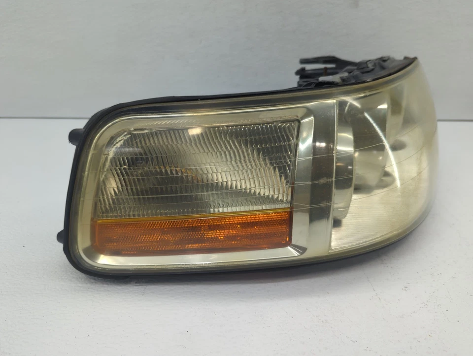 Faro delantero derecho pasajero Fiat Linea OEM QMG2F Foto 4 de 4