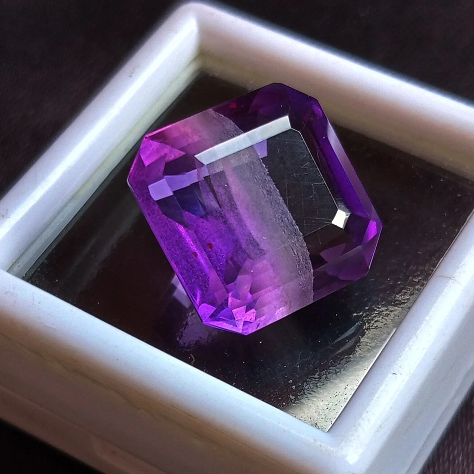 Hermosa amatista natural corte radiante natural certificada piedra preciosa suelta de 10,45 quilates Foto 2 de 4