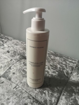 deeply moisturizing body lotion