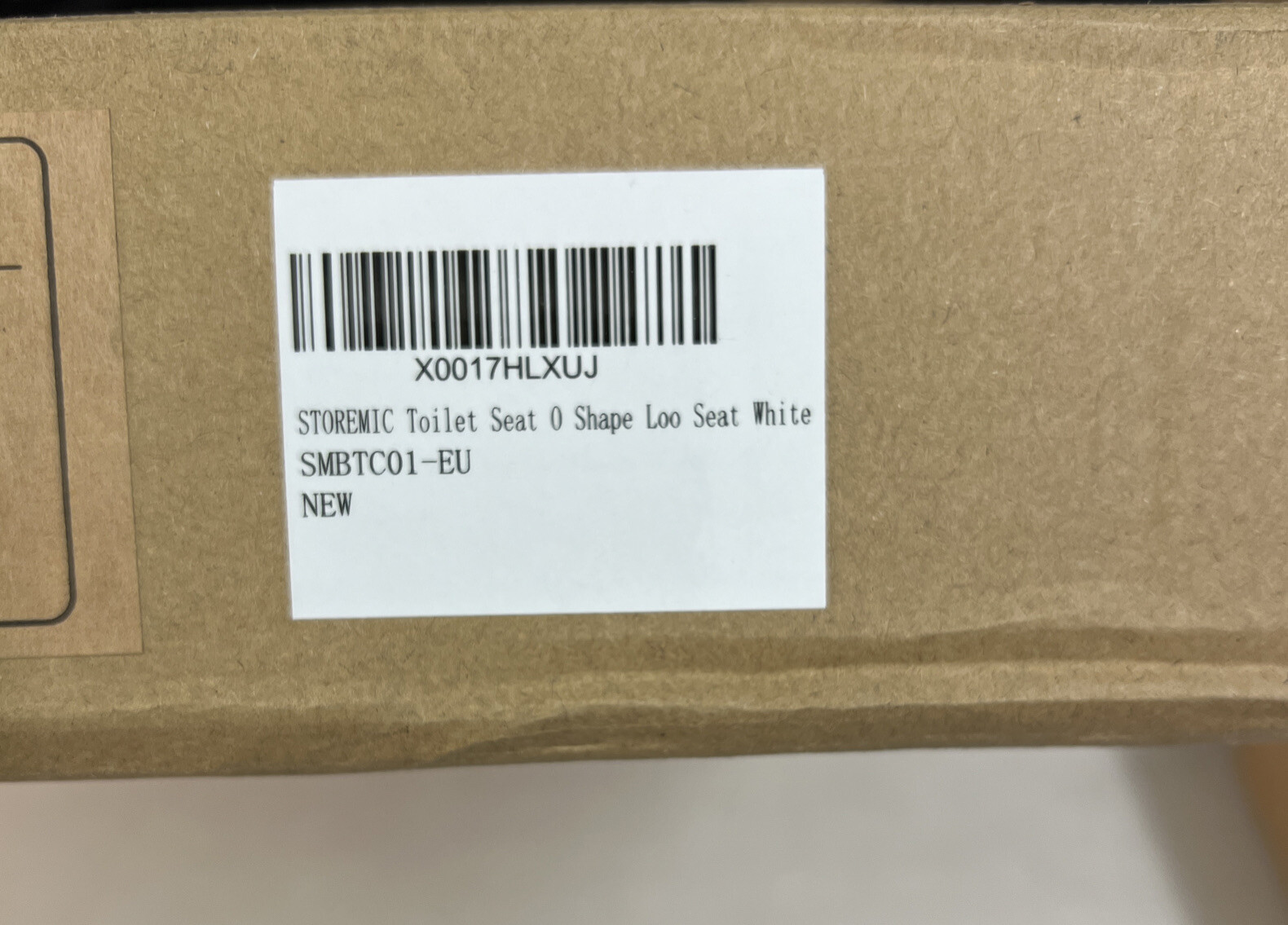 STOREMIC 0Shaped Plastic Toilet Seat Soft Close White with Quick