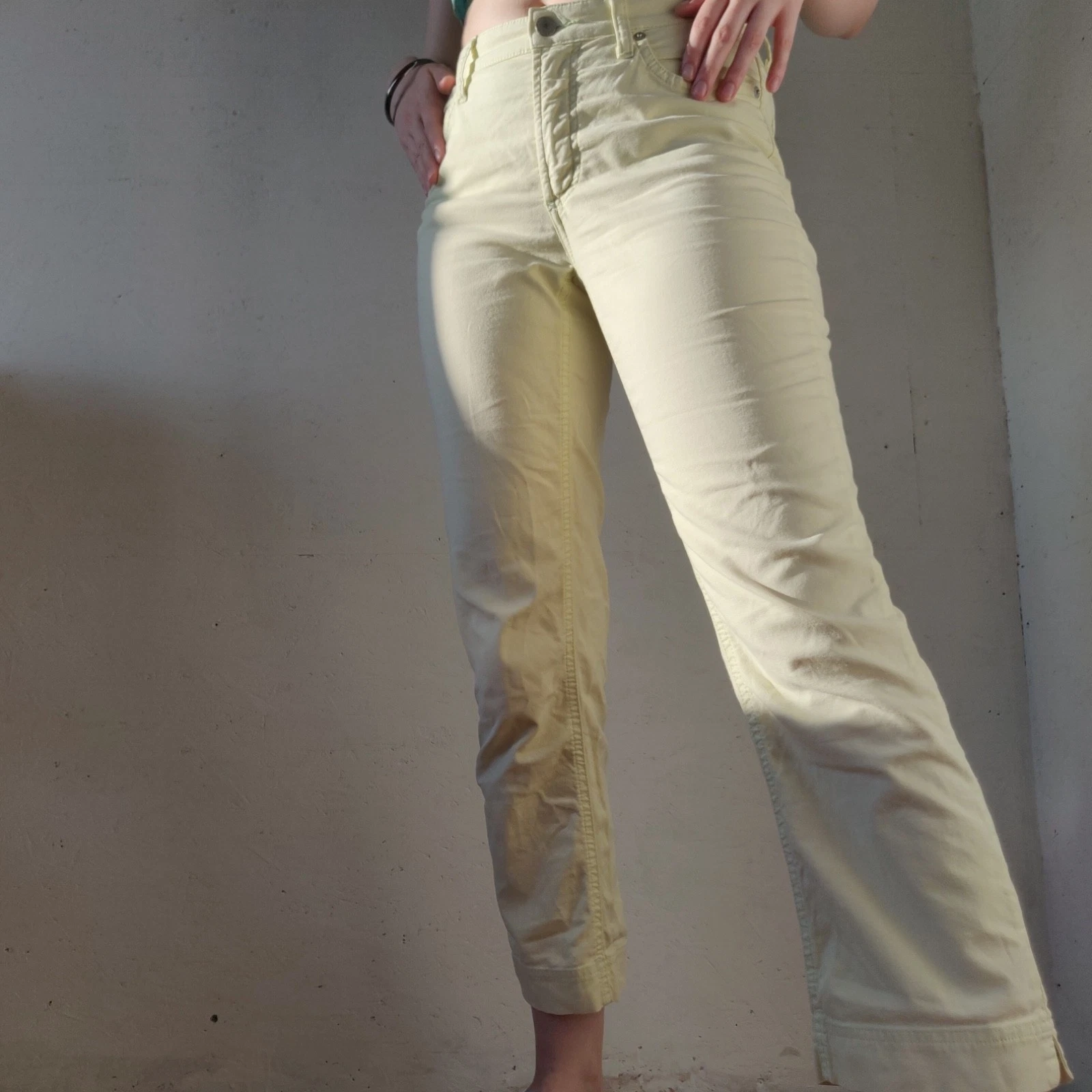 VTG GANT Capri Pants Women’s Size 27 Yellow Cropped Length Y2K Pastel Softgirl