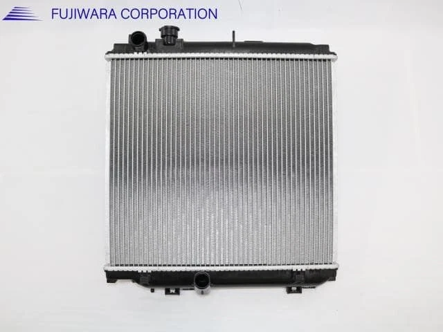 TOYOTA Dyna 2001 KK-LY230 Radiator 164005B860 [New] [PA117724563] - Image 2 of 2