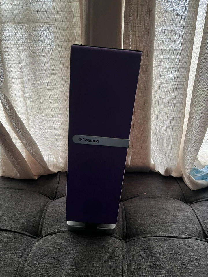 Alto-falante torre Bluetooth Polaroid, cor roxa, funciona - Imagem 2 de 4
