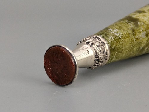 Sello de cera de mármol Connemara con sello en blanco Goldstone de Henry Pope c1898 - Imagen 4 de 10