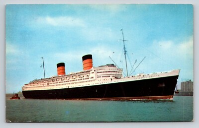 RMS Queen Elizabeth  in  New York Harbor  Postcard