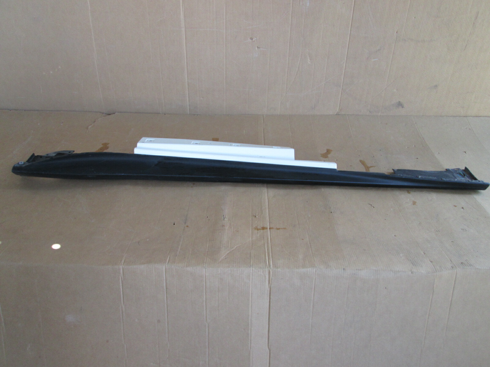Ferrari F12 Berlinetta RH Rocker Panel / Side Skirt # 84306200  / 84306110