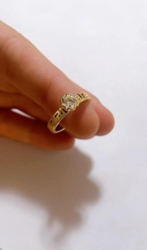 Anello ORO GIALLO Solitario con Greca Versace e Zircone ORO 18 KT 750% List 375€ - Immagine 3 di 4