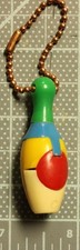 Plastic Bowling Pin Puzzle Key Chain tra26