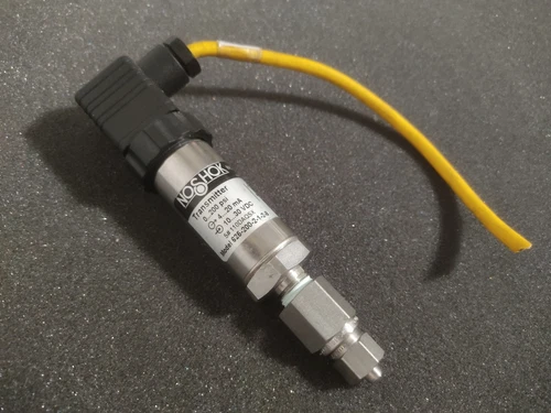 NOSHOK Pressure Transmitter 626-200-21-2.9, 0–200 PSI 4–20mA, 10–30VDC -b524 Qqq
