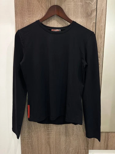 Prada Sport Manches Longues Années 2000 Couleur Noir Rouge Tab Taille L