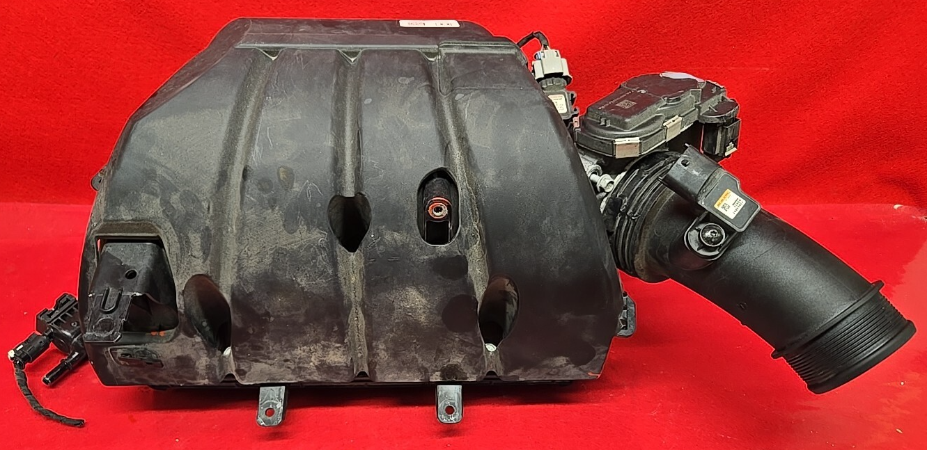 2016-2022 GM Chevy Buick GMC L4 Gas Upper Intake Manifold Plenum 34K Miles Low Mileage