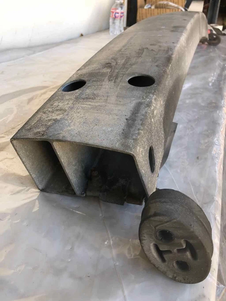 2000 - 2008 JAGUAR S-TYPE Sedan Rear Bumper Reinforcement Impact Bar OEM - Image 3 of 4