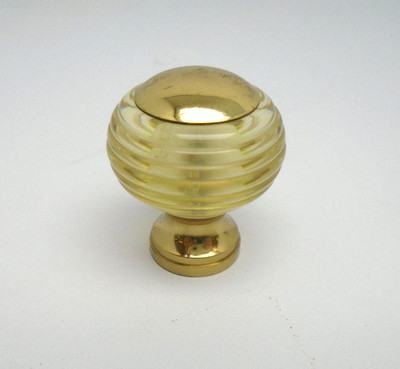 Jado Bathroom 1 1/4'' Diameter Cabinet Knob Polished Brass 258/030/015 607M