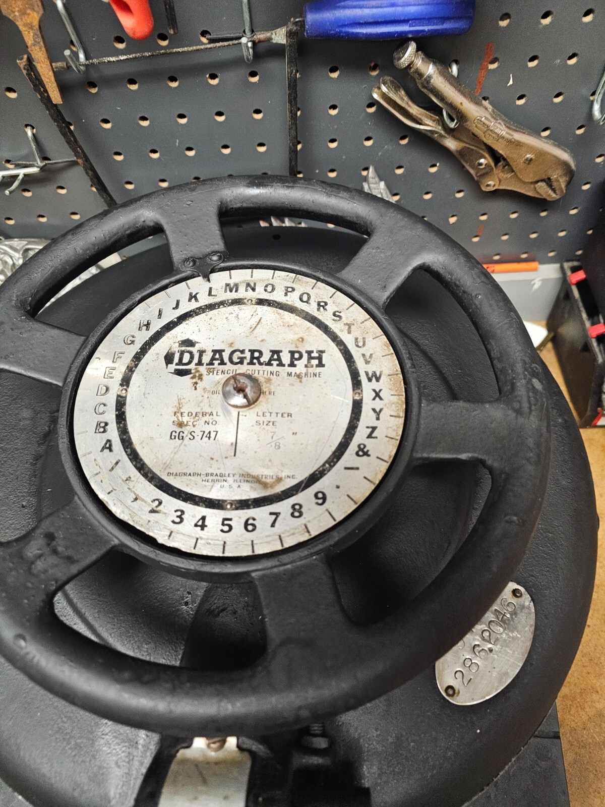 Diagraph Stencil cutting machine FEDERAL spec no gg-s-747 with card stock