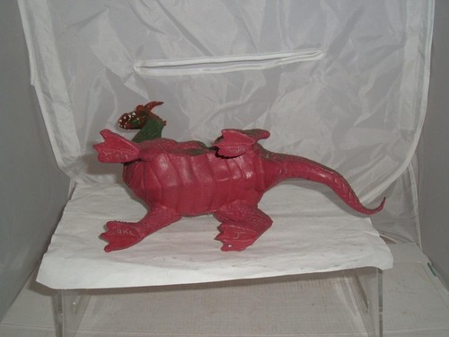 MADE IN CHINA 1984 3 HEADED MONSTER SOLID HARD PLASTIC SOMETHING DIFFERENT - Picture 4 of 4