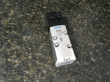 FESTO VSVA-B-M52-MZD-D1-1T1L PNEUMATIC SOLENOID VALVE 543699