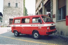 Foto de camión FIAT 238 vehículo del departamento de bomberos Italia rojo VIGILI DEL FUOCO 11 #p5dh