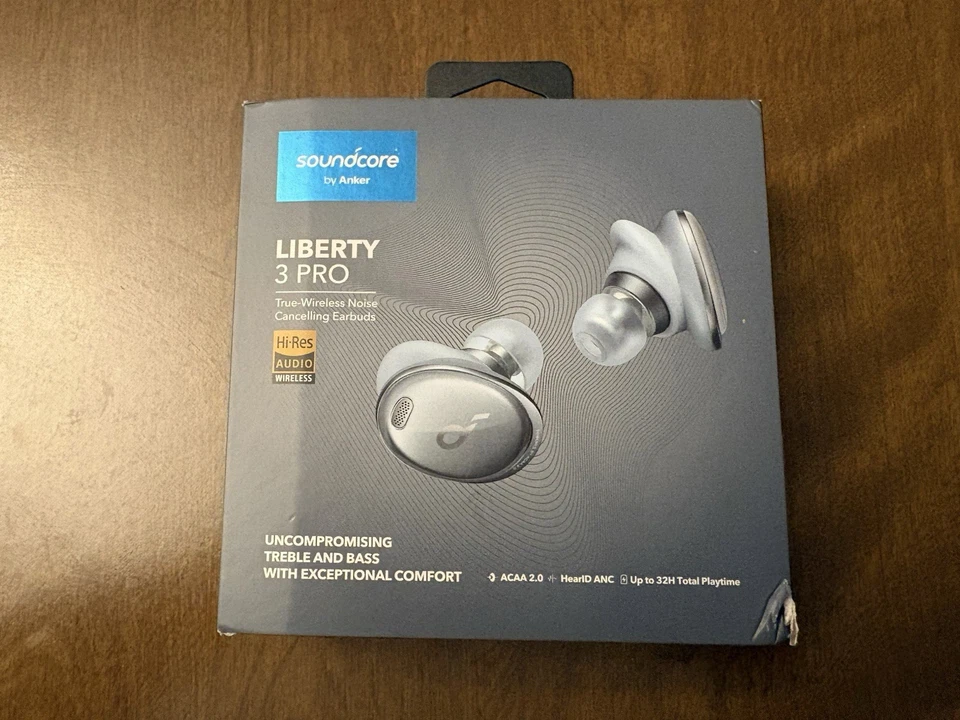 Auriculares Anker Soundcore Liberty 3 Pro plateados con estuche de carga y caja original Foto 4 de 4