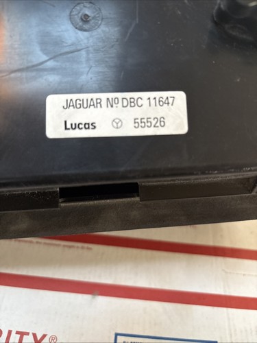 1988 - 1994 Jaguar XJ6 LEFT REAR TAILAMP ASS OEM USED DBC 11647 - Picture 4 of 7