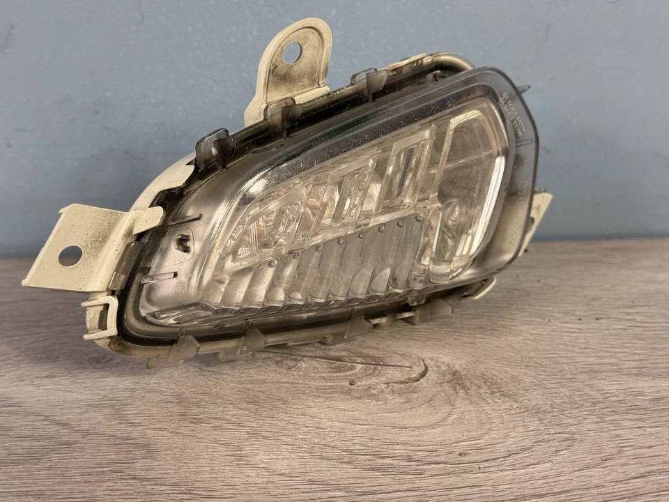 VOLVO V40 2014 DAYTIME RUNNING LIGHT LED 31323115 (UK PASSENGER SIDE) 2012-2016 - image 2 of 4
