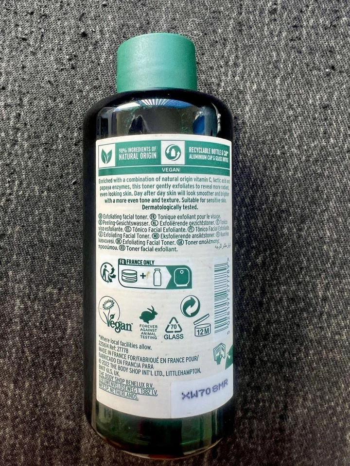 The Body Shop - Vitamin C Glow Revealing Tonic 150ML RRP £22 - Image 2 of 2