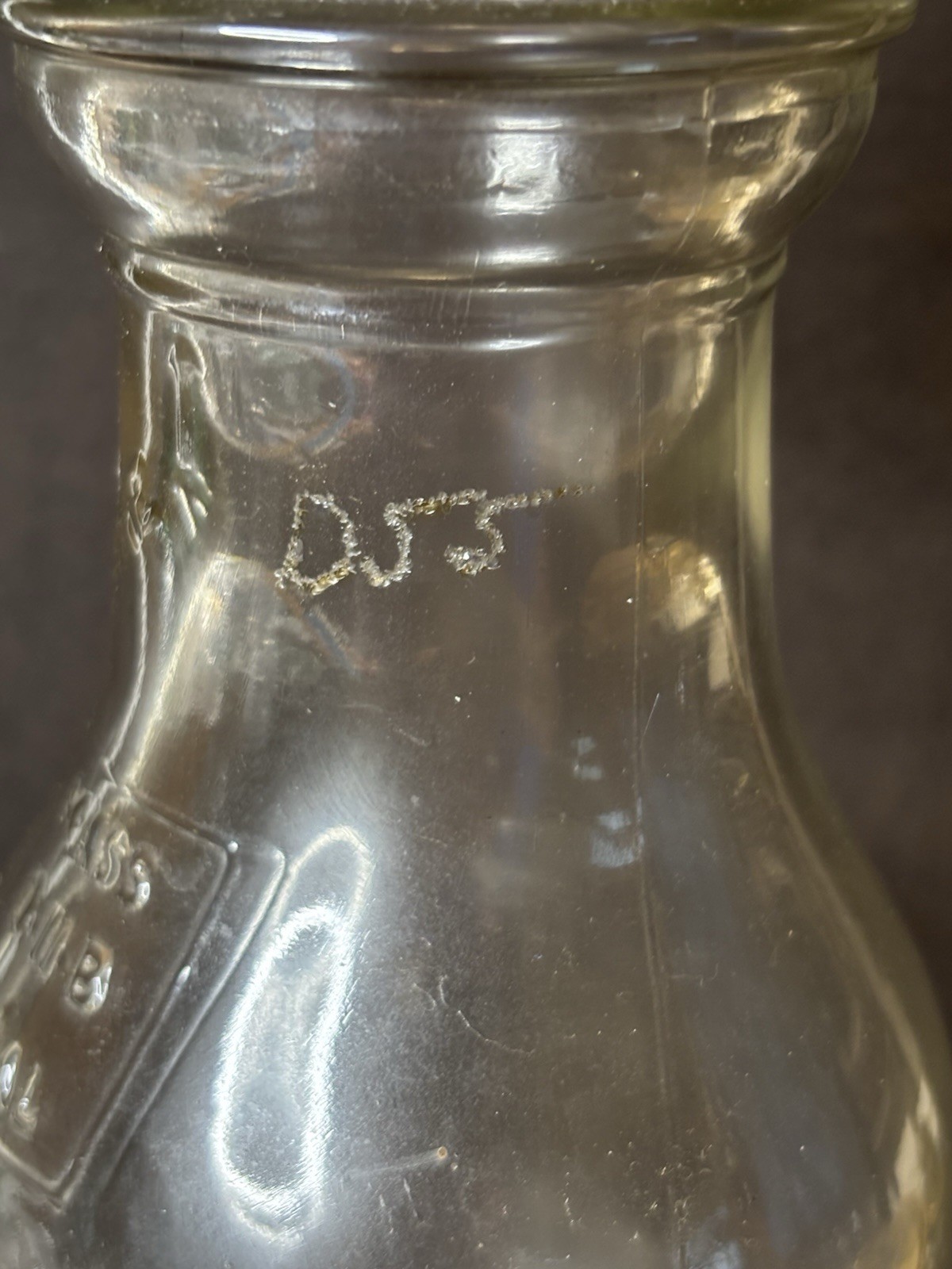 VTG The Master Mfg. Co. Motor Oil Spout & One Quart Glass Oil Bottle