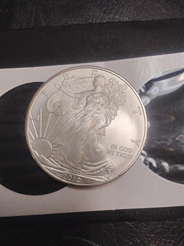 2010 1 Oz Silver American Eagle (Brilliant Uncirculated)