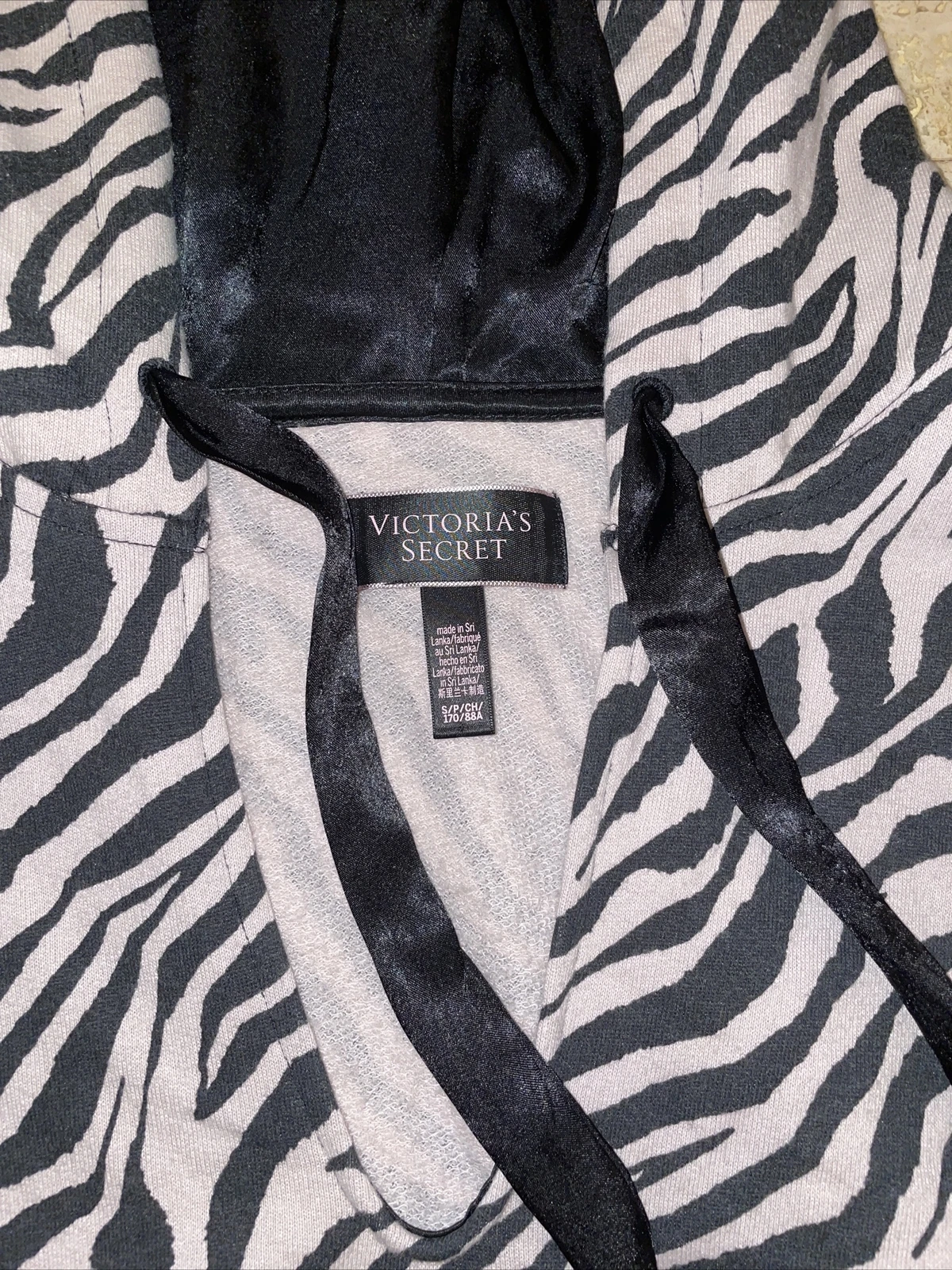 UNDERCOVER Victoria's Secret Lounge Crop Felpa con Cappuccio Zebra Sciolta Donna Small