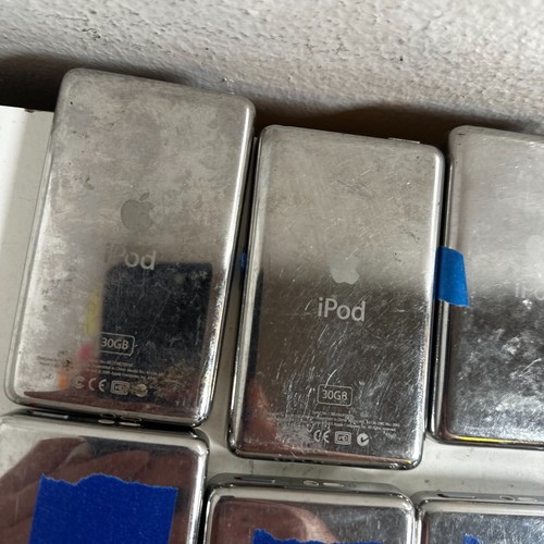 Apple iPod White Handheld Classic Digital MP3 Audio Player - Lot Of 23 - Picture 13 of 20