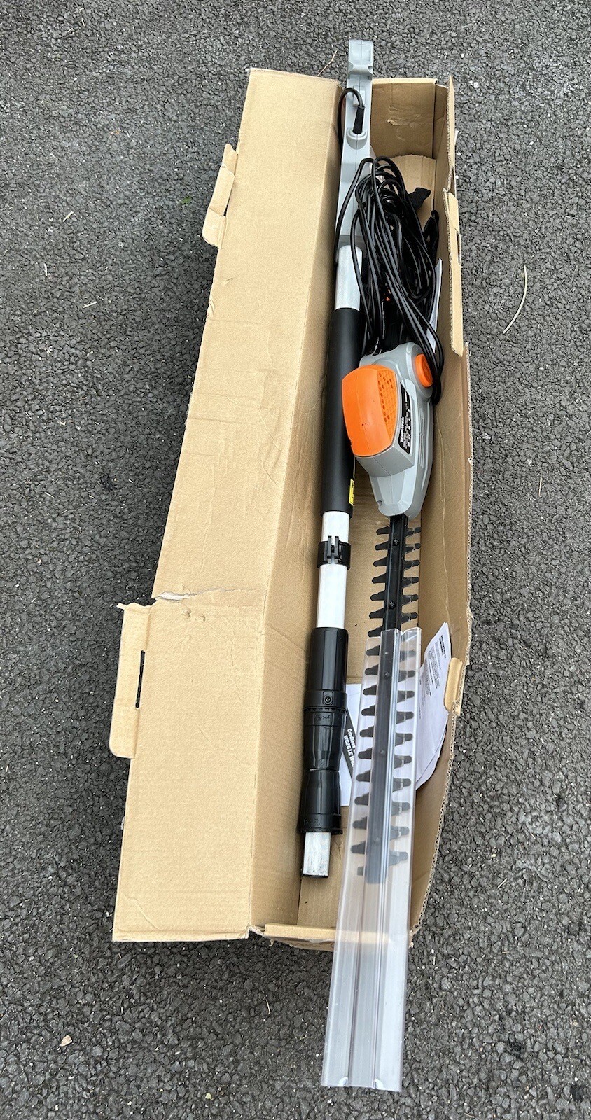 Terratek 550W Long Reach Telescopic Extendable Electric Hedge Trimmer