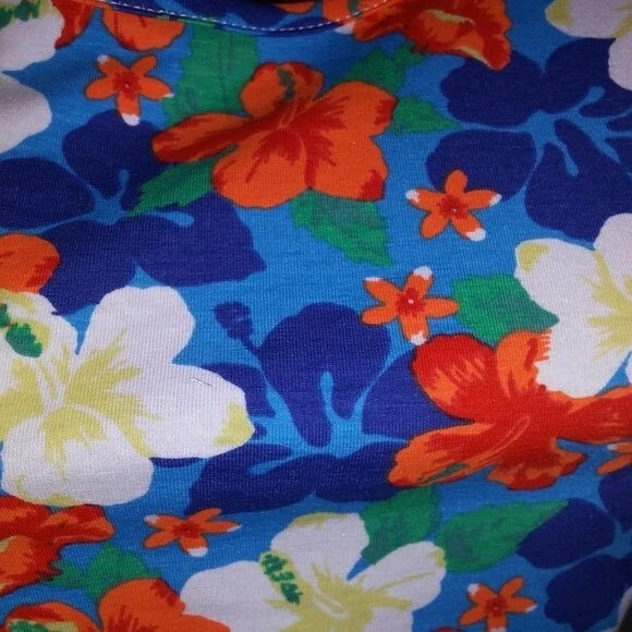 Top corto Dream Out Loud de Selena Gomez grande tropical floral azul naranja Foto 4 de 4
