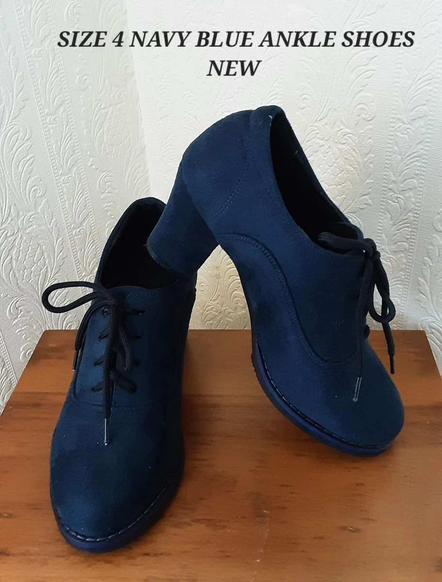 Navy shoes size best sale 4