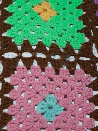 Vtg Granny Square Afghan Brown Multicolor Throw Sofa Blanket Roseanne 60x45 - Picture 3 of 5