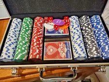 Clay Poker Chips Set/Aluminum Case/New/300 Casino Poker Chips Set  CPIX #0081EPC