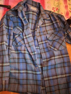 mens vintage Pendleton wool shirt M made in USA, loop collar, flap 