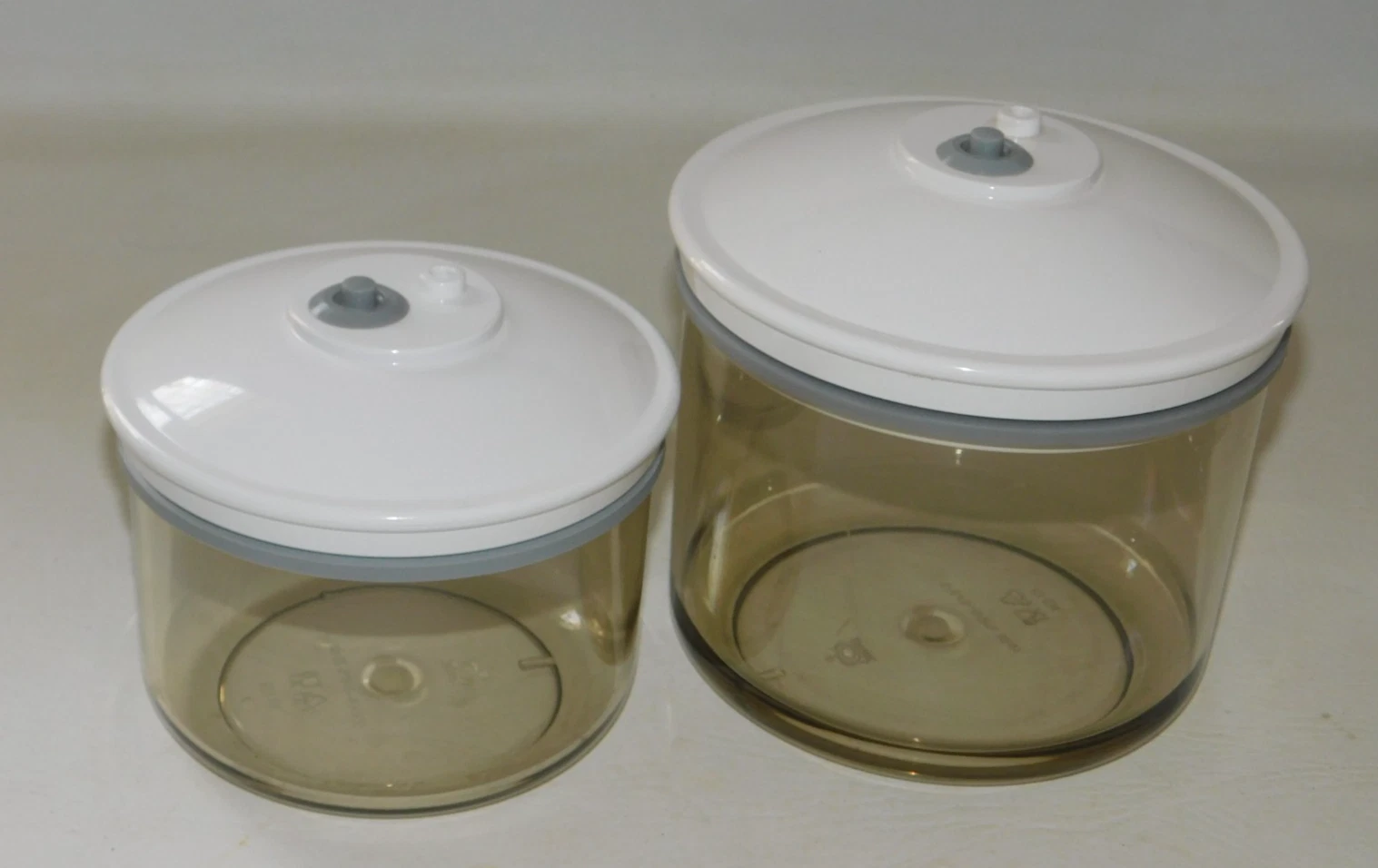 FoodSaver Vacuum Seal Canisters Containers 50oz KY-134 & 25oz KY-123, Smoke tint