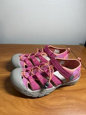KEEN Newport Pink Raspberry H2 Closed Toe Water Sandals Big Girl's Size 5/37
