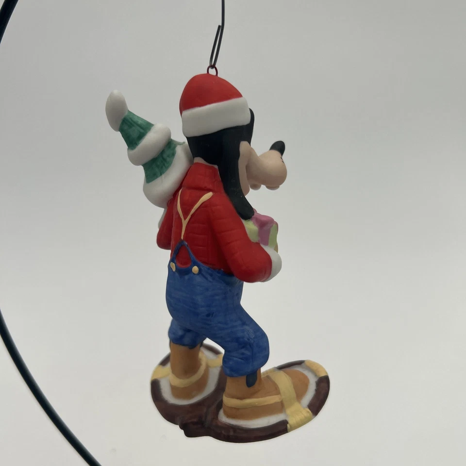 Vintage Disney Taiwan Goofy Ceramic Christmas Tree Ornament 4" Figure - Image 2 of 4