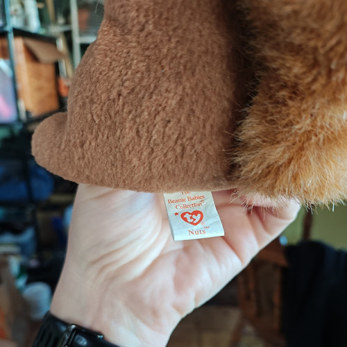 Ty Beanie Babies NUTS the Squirrel 5th Gen Hang Tag 6th Gen Tush Tag 1996 - Picture 3 of 3