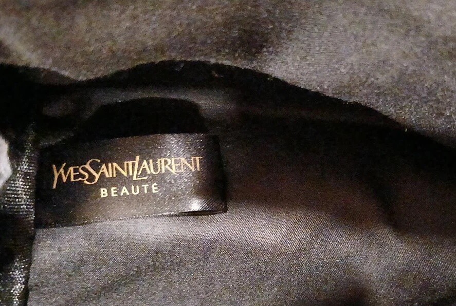 NUOVISSIMA BORSA COSMETICA "YVES SAINT LAURENT" VERNICE NERA METALLIZZATA