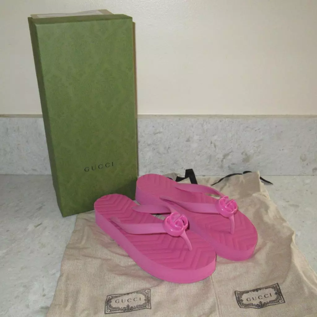 NEUF BOITE sandales tongs en caoutchouc plate forme rose Gucci GG 35 5 chaussures