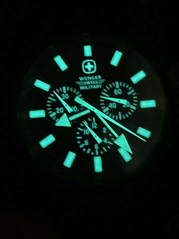 WENGER Swiss Army RAID COMMANDO 12Hr CHRONOGRAPH Men Green Watch W/ New Battery - Image 3 of 4