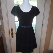 PINS AND NEEDLES Urban Outfitters Sz 2 Black Short Sleeve Lace Skater Dress 