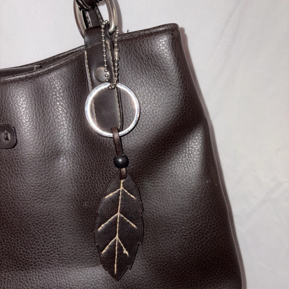 Havana Jack’s Café Bolso de Mano Marrón 13” Largo 9” Alto 4” Ancho Adjunto Llavero Foto 3 de 4